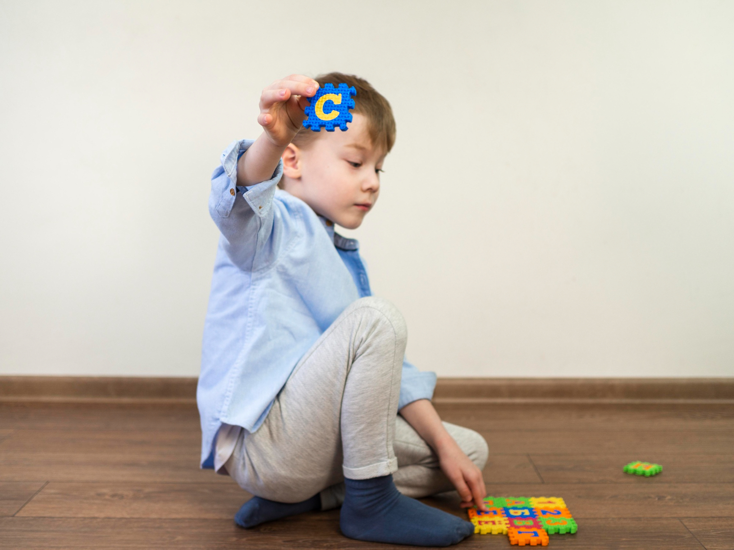 Floortime shares commonalities with play therapy but emphasizes expanding 'circles of communication' with autistic children